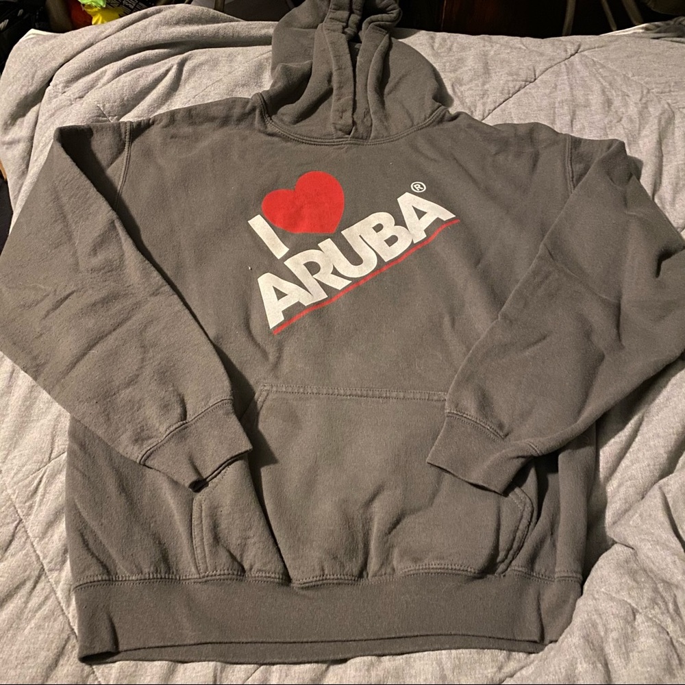 Grey “I ❤️ Aruba” sweatshirt